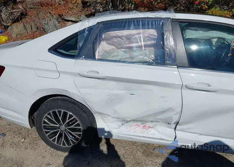 2019 Volkswagen Jetta 1.4T R-Line/1.4T S/1.4T Se z USA, uszkodzony, nr VIN 3VWC57BU7KM002008